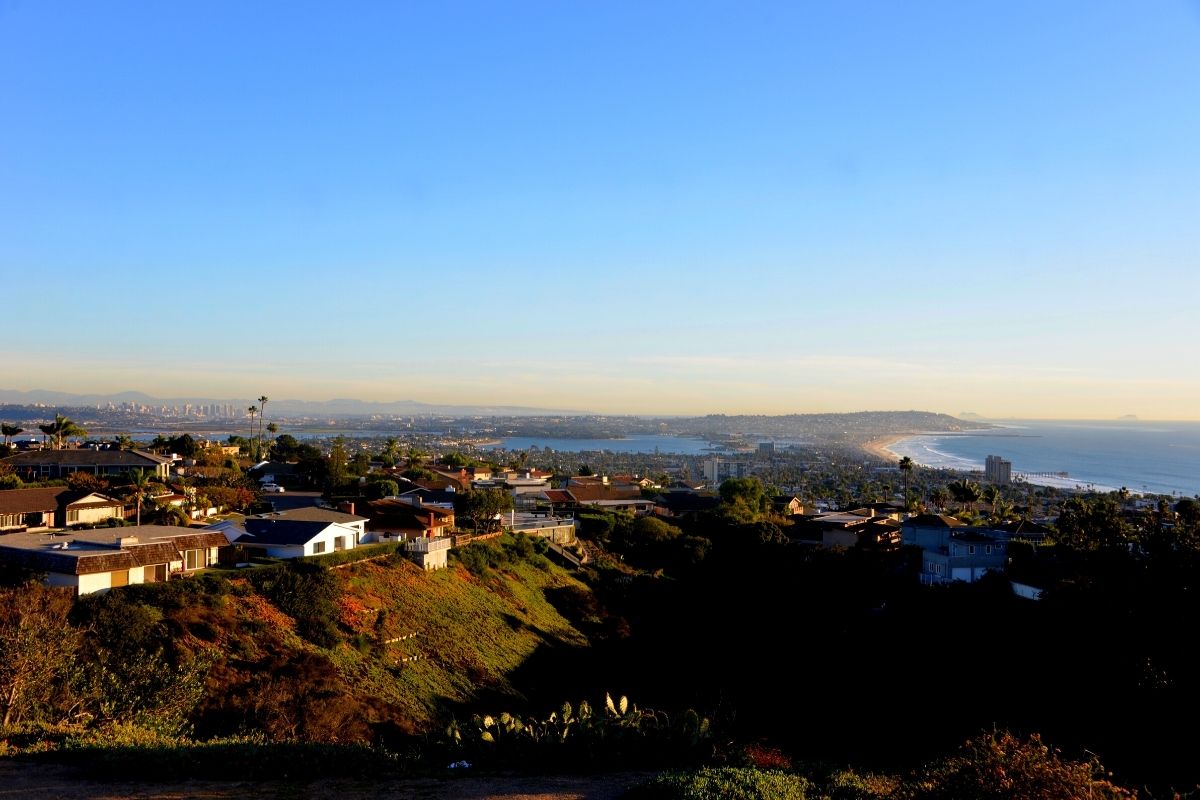 Homes in La Jolla with ocean view, Living in La Jolla (3)